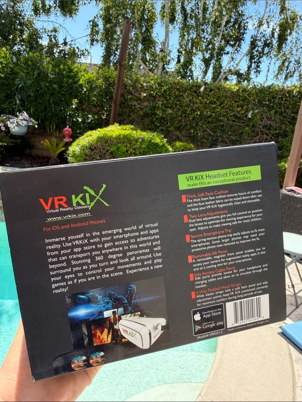 Virtual Reality Headset for Smartphone